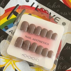 Neutral Taupe Brown Press-On Nails - Nail Aesthetics 🤎💅🏼✨